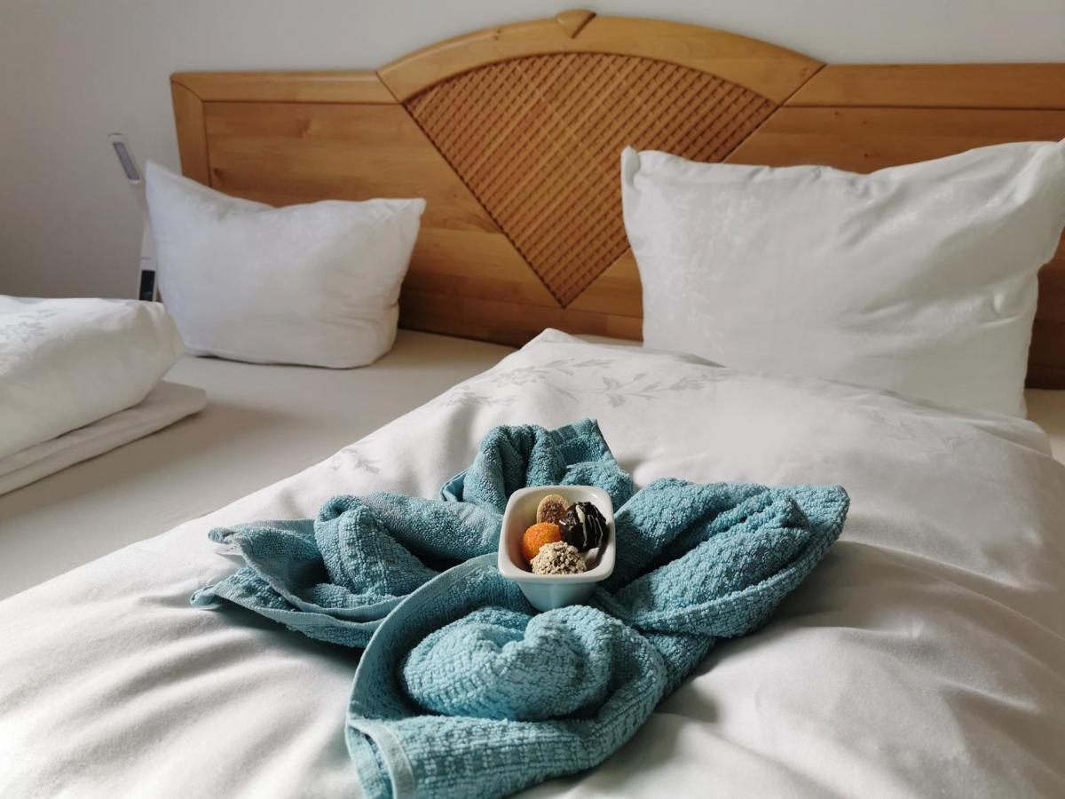 Ferienwohnung Martina Sinzing Εξωτερικό φωτογραφία
