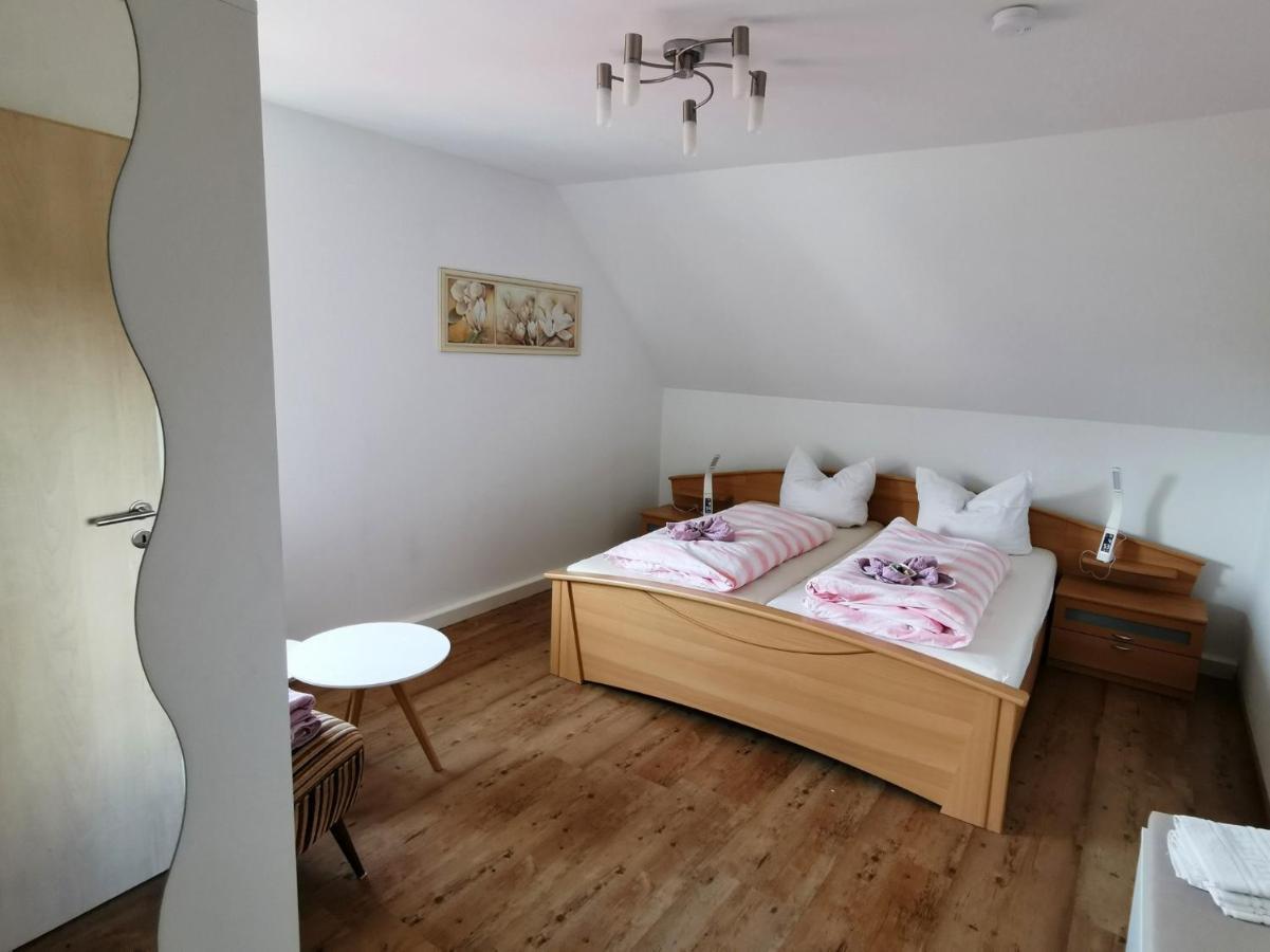 Ferienwohnung Martina Sinzing Εξωτερικό φωτογραφία
